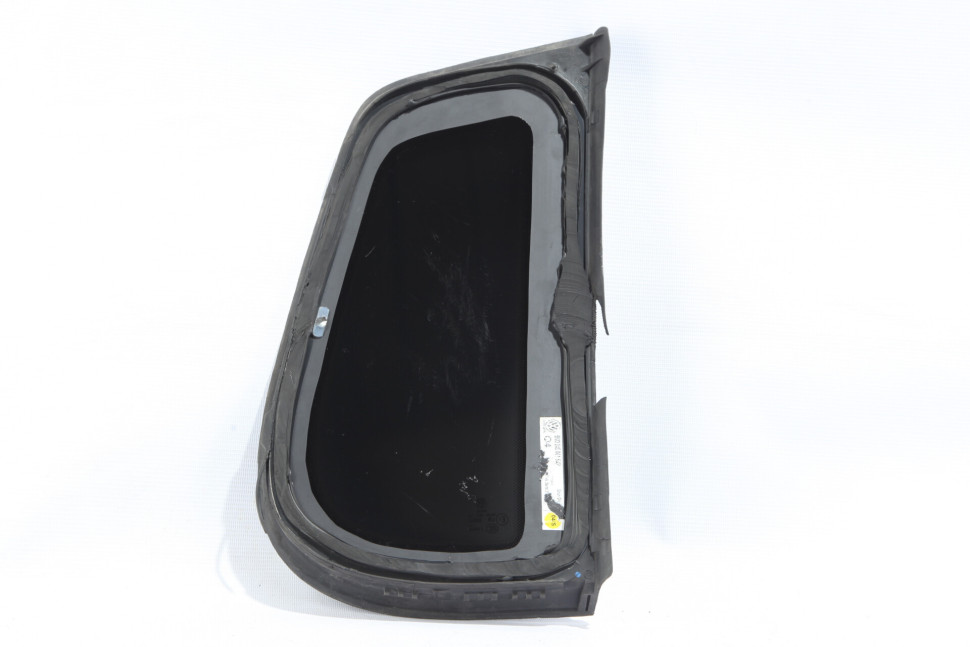 Стекло кузовное глухое левое Volkswagen Tiguan 1 oem 5n08450415ap