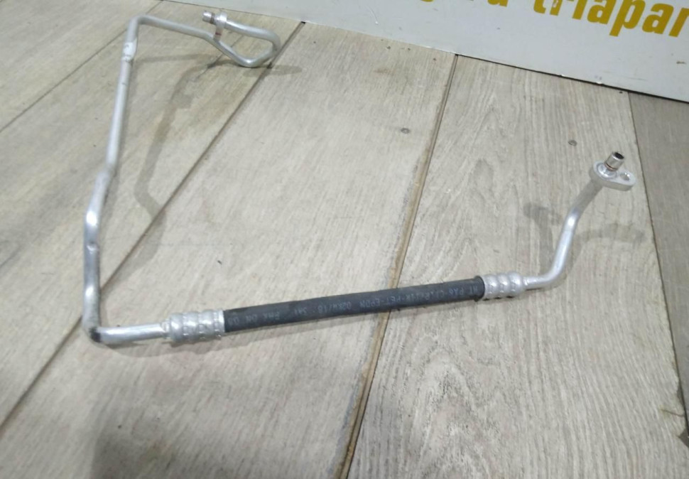 Трубка кондиционера бу Renault Logan 2 OEM 924409118R Трубка кондиционера бу Renault Logan 2 OEM 924409118R