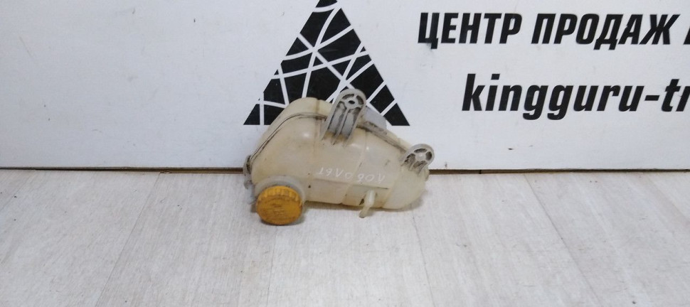 Расширительный бачок Chevrolet Cobalt oem 95048411 (скл-3) Расширительный бачок Chevrolet Cobalt oem 95048411 (скл-3)