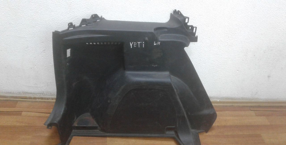 Обшивка багажника левая бу Skoda Yeti OEM 5L6867427J