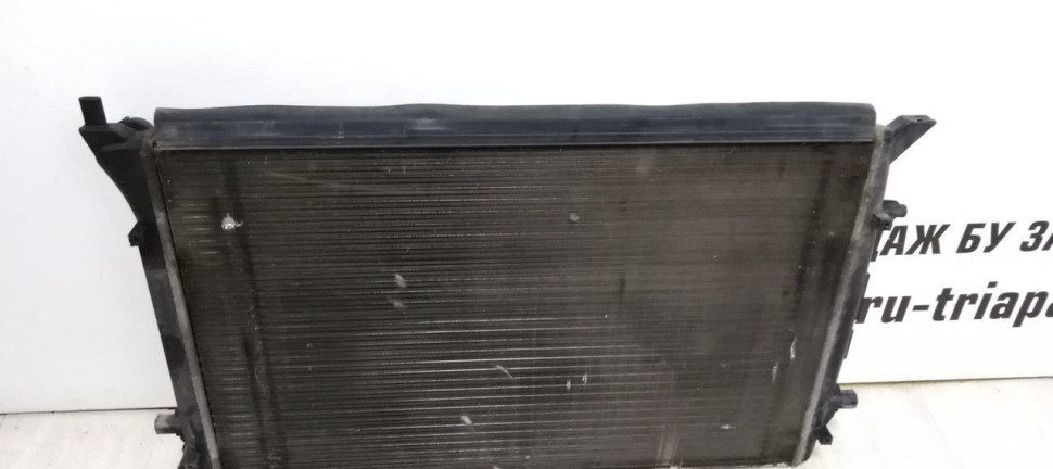 Радиатор охлаждения Volkswagen Caddy 3  Oem 1K0121251DL