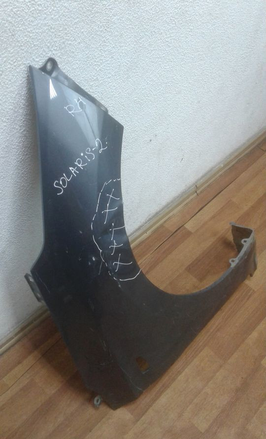 Крыло переднее правое Hyundai Solaris 2 oem 66321F9000 (вмятина)