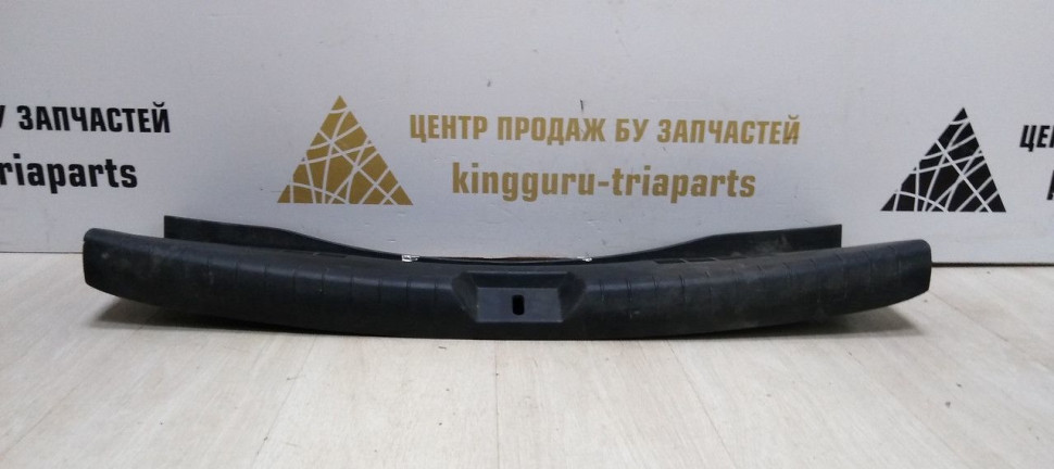 Накладка задней панели Hyundai Sonata 7 2015>2021 oem 857701C1500 Накладка задней панели Hyundai Sonata 7 2015>2021 oem 857701C1500