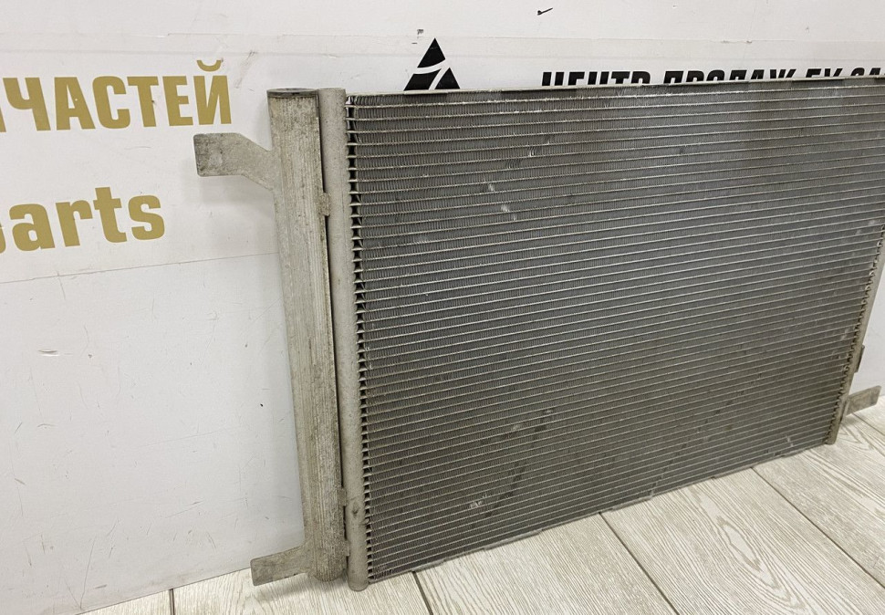 Радиатор кондиционера Skoda Octavia A7 OEM 5Q0816411BG Радиатор кондиционера Skoda Octavia A7 OEM 5Q0816411BG
