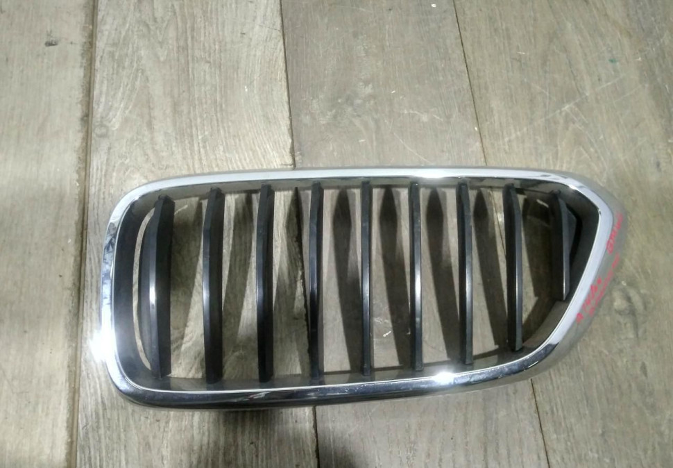 Решетка радиатора левая бу BMW 6 G32 OEM 51137412421
