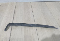 Вставка под фару левая Renault Logan 2 OEM 260947178R