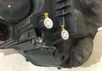 Фара галоген правая Skoda Karoq OEM 57B941016A