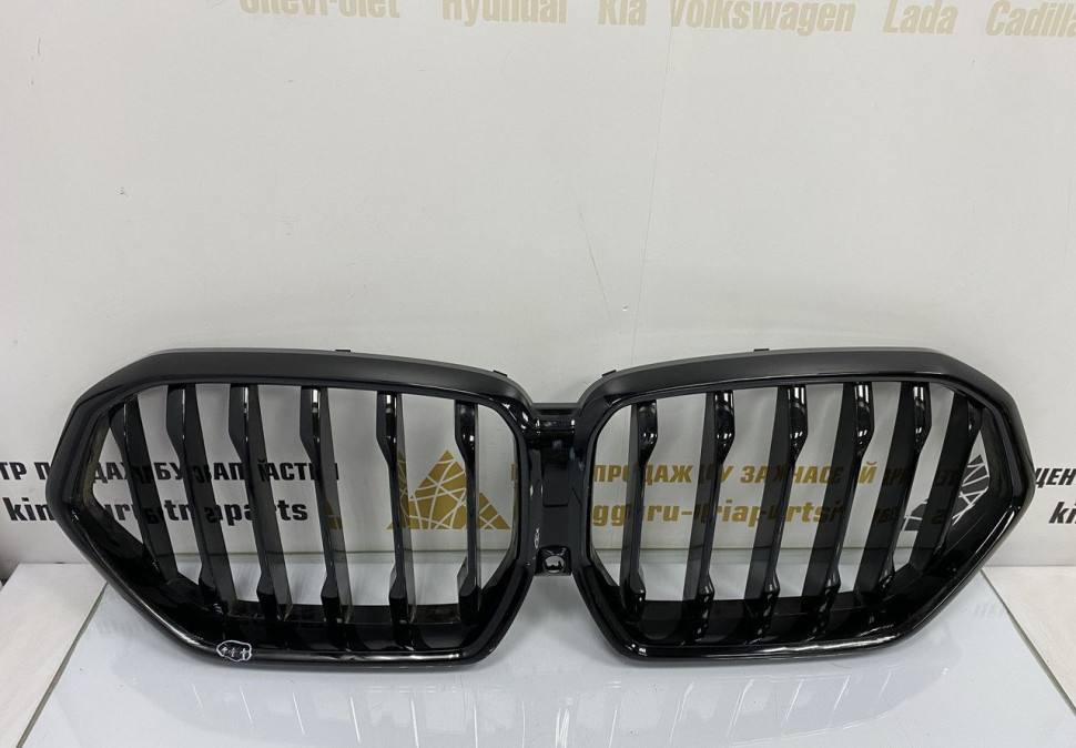 Решетка радиатора BMW X6 G06 OEM 51137481386