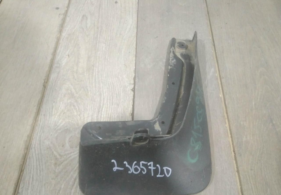 Брызговик задний правый бу BMW X1 F48 OEM 2365720