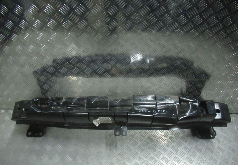Усилитель переднего бампера Volkswagen Jetta 6 oem 5c6807583