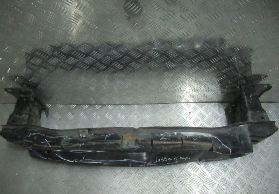 Усилитель переднего бампера Volkswagen Jetta 6 oem 5c6807583 Усилитель переднего бампера Volkswagen Jetta 6 oem 5c6807583
