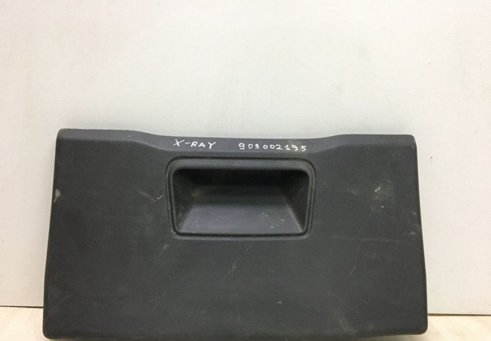 Обивка крышки багажника Lada X-RAY oem 909002195 (скл-3)