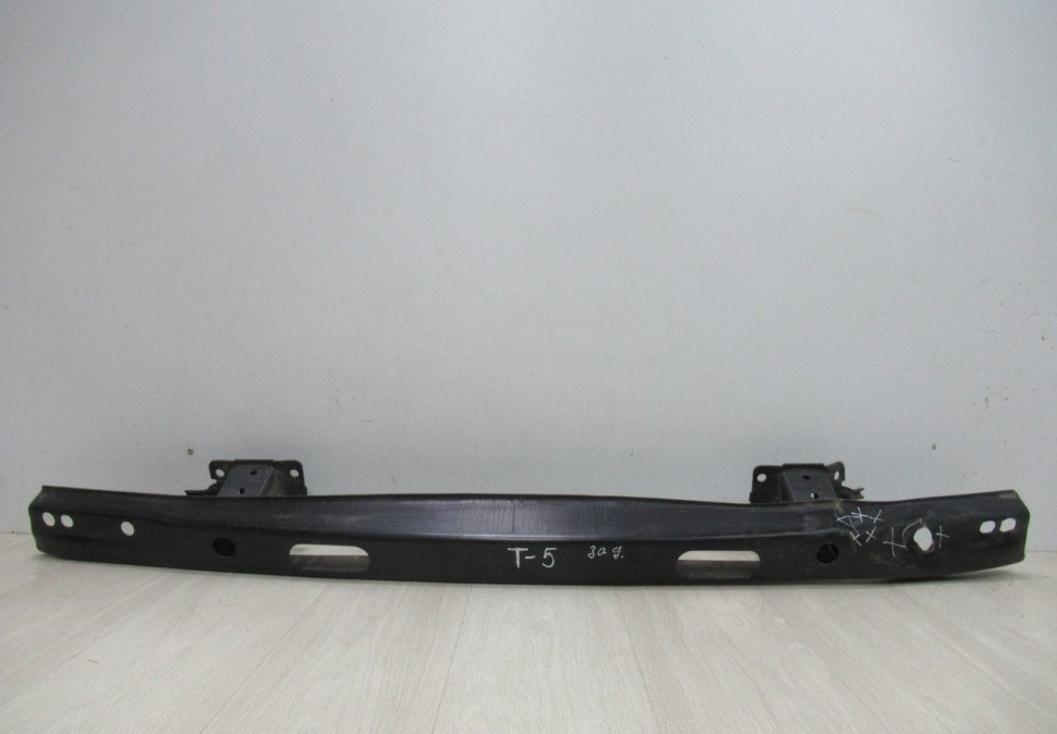 Усилитель заднего бампера Volkswagen Transporter T5 oem 7h0807305 (вмятина) (скл-3)