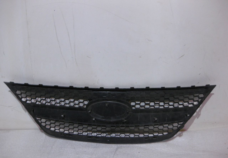 Решетка радиатора Lada Largus oem 8450000248 (скл-3) Решетка радиатора Lada Largus oem 8450000248 (скл-3)