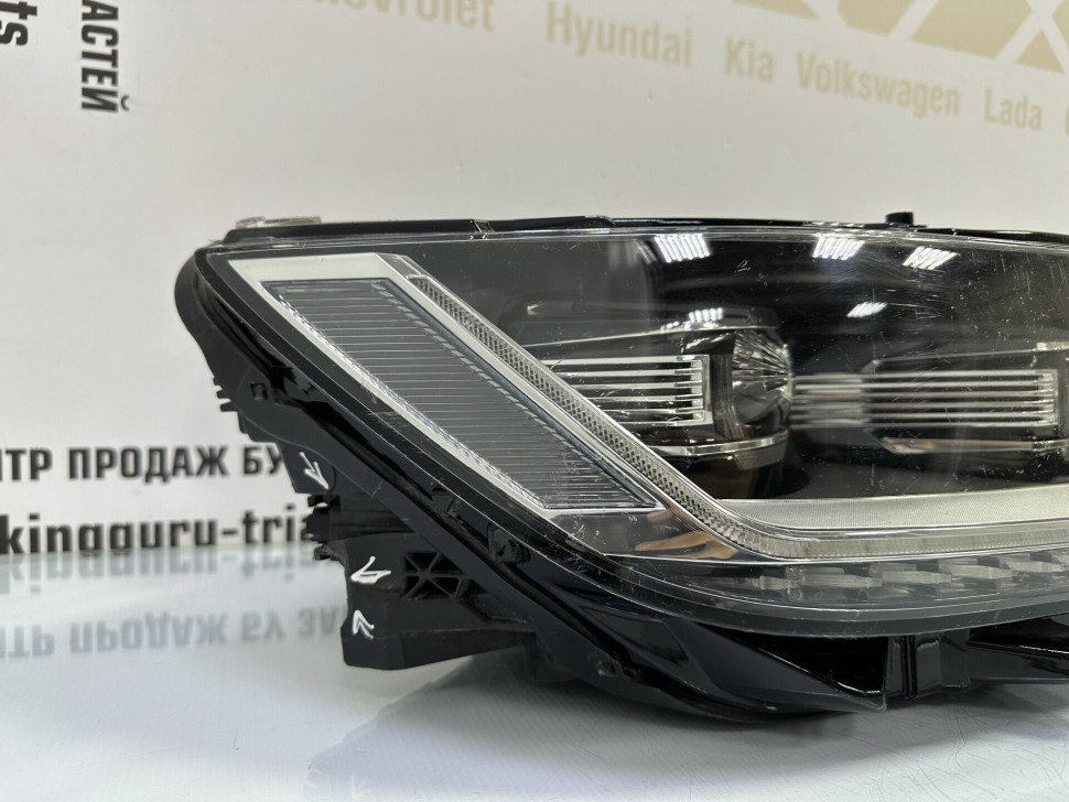 Фара правая LED Volkswagen Passat B8 2014 дорестайлинг OEM 3G1941082G