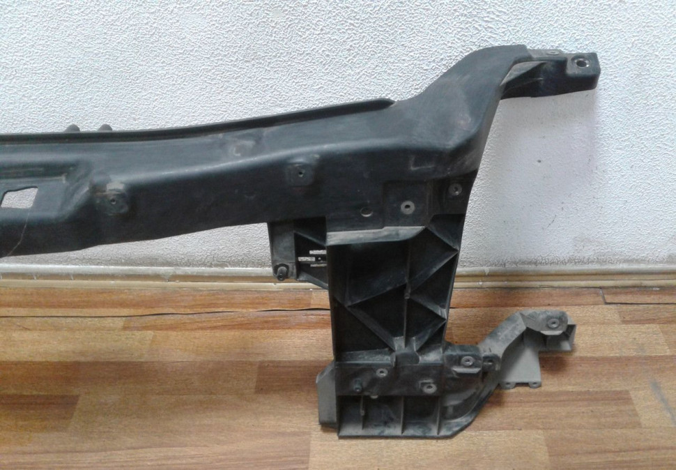 Панель передняя Volkswagen Crafter (слом. часть, трещина крепления) oem 2e0805591a Панель передняя Volkswagen Crafter (слом. часть, трещина крепления) oem 2e0805591a