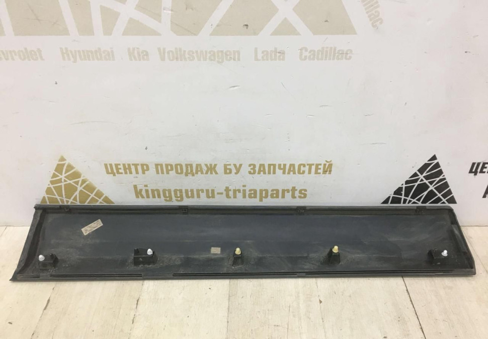 Молдинг двери передний правый Skoda Karoq OEM 57A854940