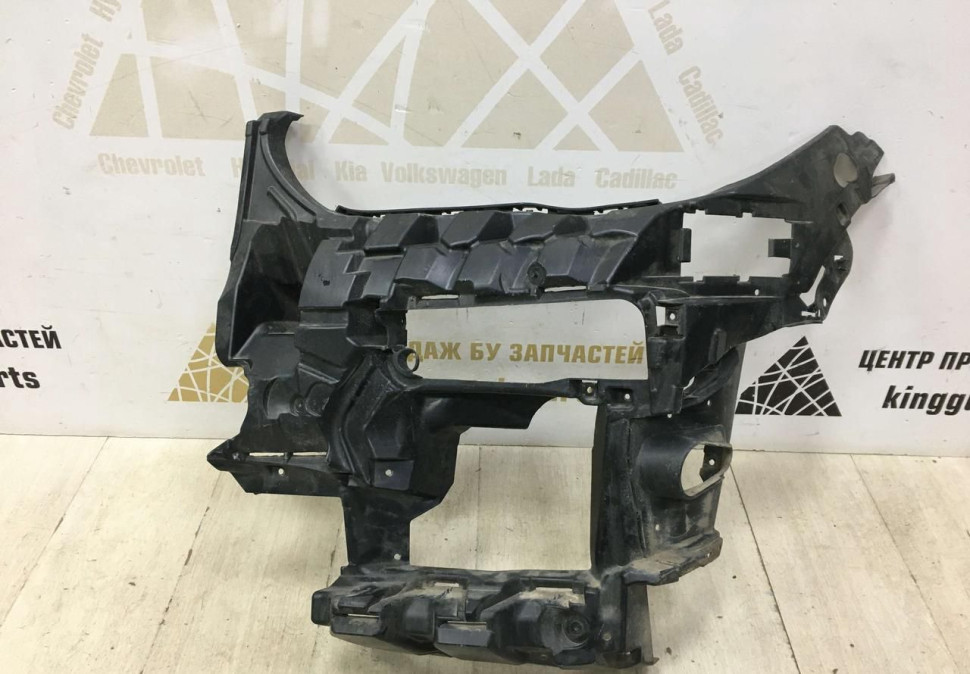 Кронштейн противотуманной фары левый BMW X5 G05 OEM 51117421819