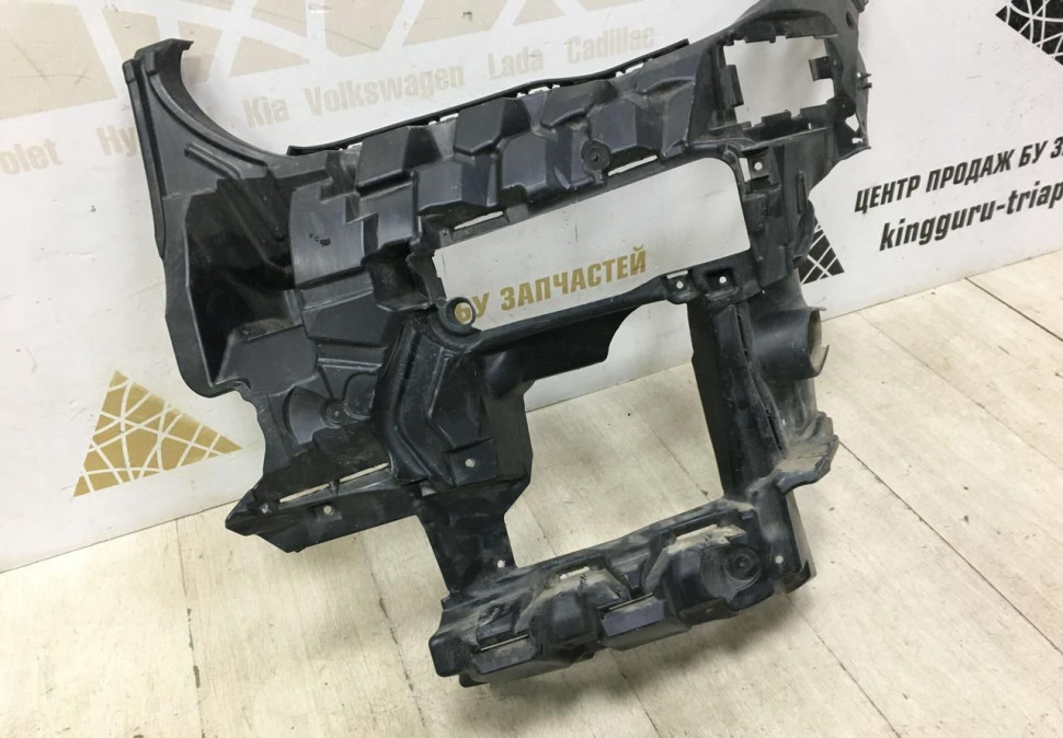 Кронштейн противотуманной фары левый BMW X5 G05 OEM 51117421819