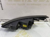Фара правая Hyundai ix35 Диод сломаны крепления oem 921022y000