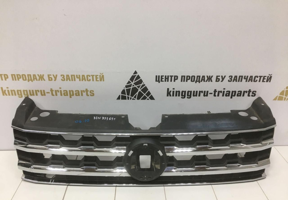 Решетка радиатора Volkswagen Teramont 2017 oem 3CN853651