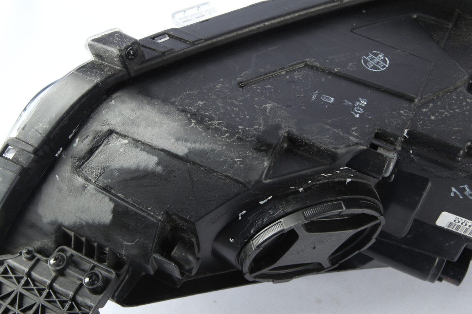 Фара левая Hyundai Creta oem 92101M0300