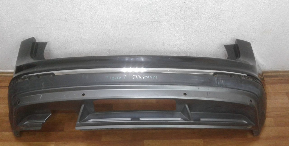 Бампер задний Volkswagen Tiguan 2 oem 5nr807421