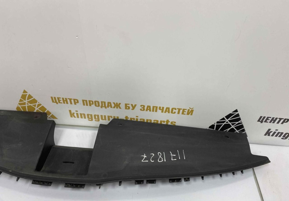 Накладка передней панели Kia Rio 4 2017 oem 86361H0000