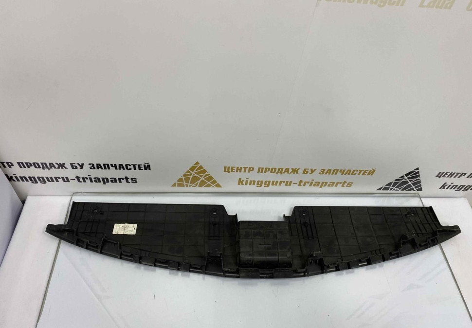 Накладка передней панели Kia Rio 4 2017 oem 86361H0000