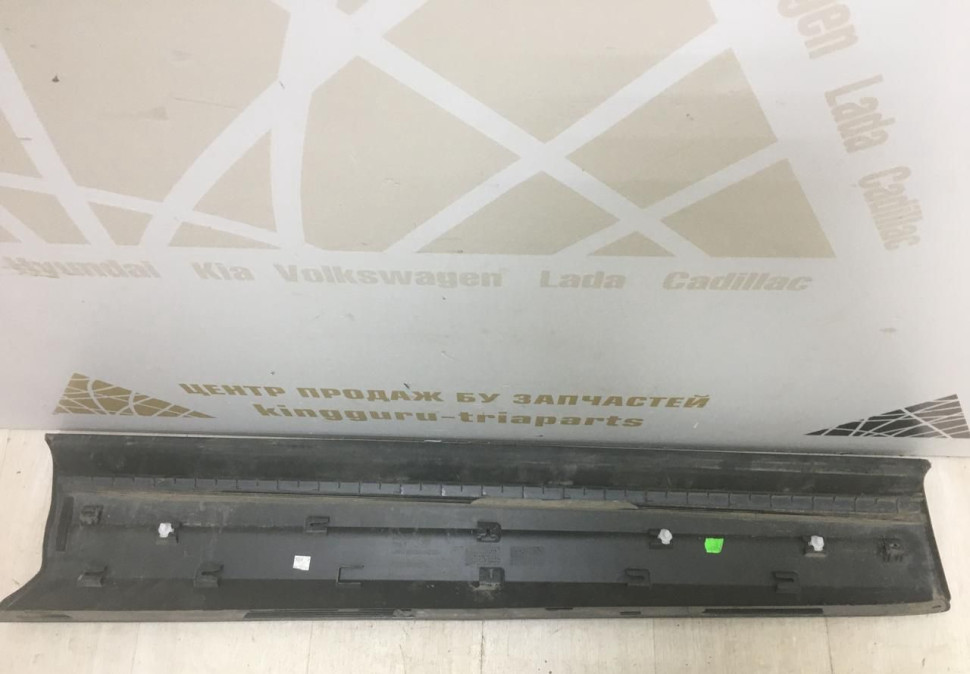 Молдинг двери передний правый Volkswagen Tiguan 1 oem 5n0854940a Молдинг двери передний правый Volkswagen Tiguan 1 oem 5n0854940a