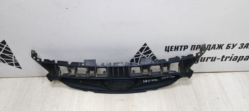 Накладка передней панели Hyundai Solaris 1 дорест (10-14) oem 863521R000