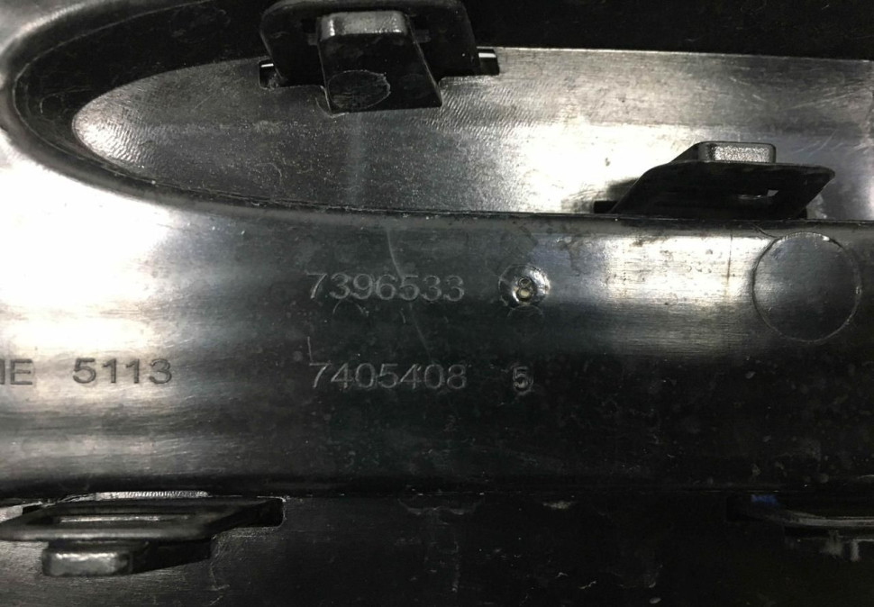 Решетка радиатора Mini Cooper F60 OEM 51137396533