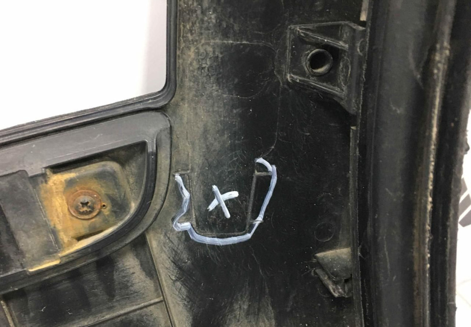 Молдинг двери задний правый Hyundai Santa Fe 4 2018 oem 87732S1100 Молдинг двери задний правый Hyundai Santa Fe 4 2018 oem 87732S1100