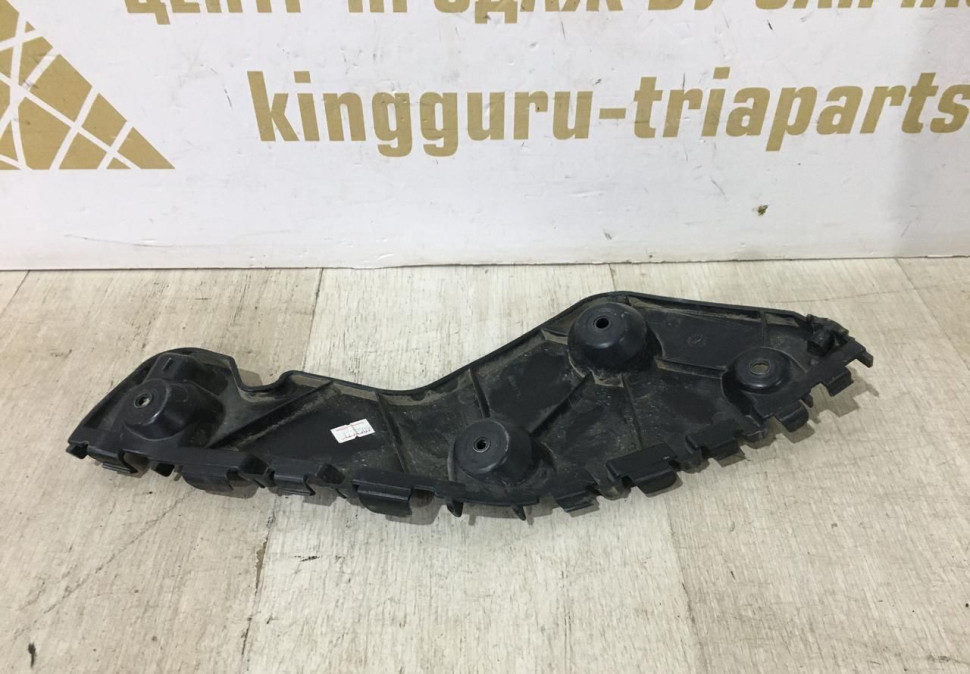 Кронштейн заднего бампера правый Renault Duster OEM 850442537R