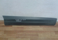 Молдинг двери передний правый Volkswagen Tiguan (07-16) oem 5N0854940