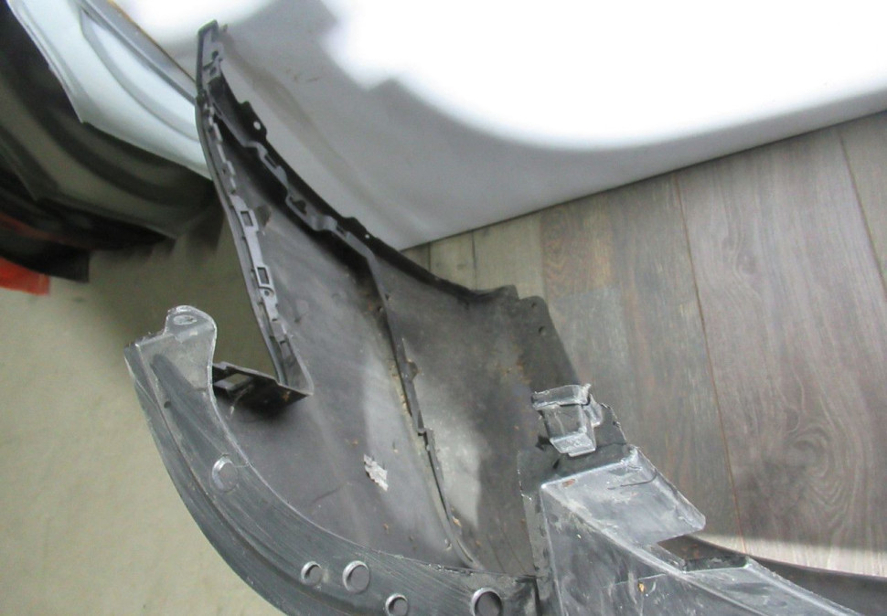 Бампер задний Kia Sorento 2 ХМ рест oem 866112P500 (вмятина)