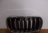 Решетка радиатора правая бу BMW X5 F15 OEM 7316076