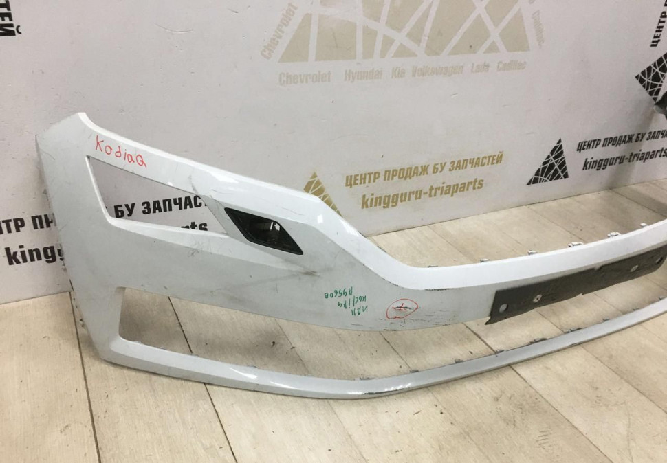 Бампер передний Skoda Kodiaq 2017 OEM 562807221A