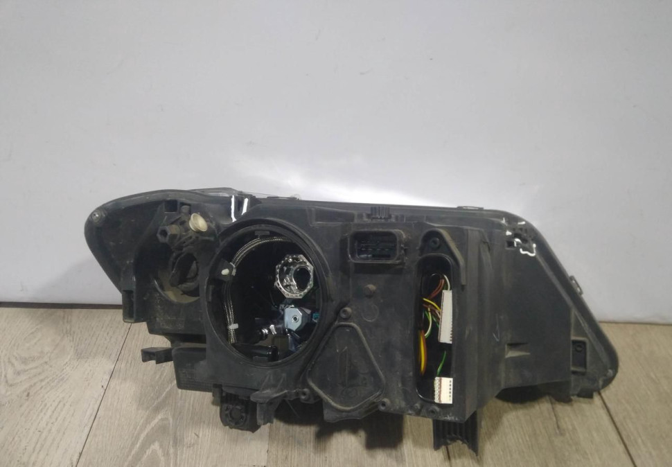 Фара ксенон левая бу BMW X3 F25 до рестайлинг OEM 7217293
