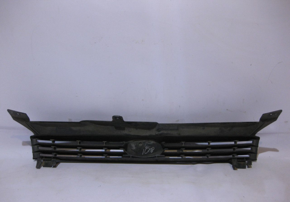 Решетка радиатора Lada Kalina 1 oem 11188401014 (скл-3)