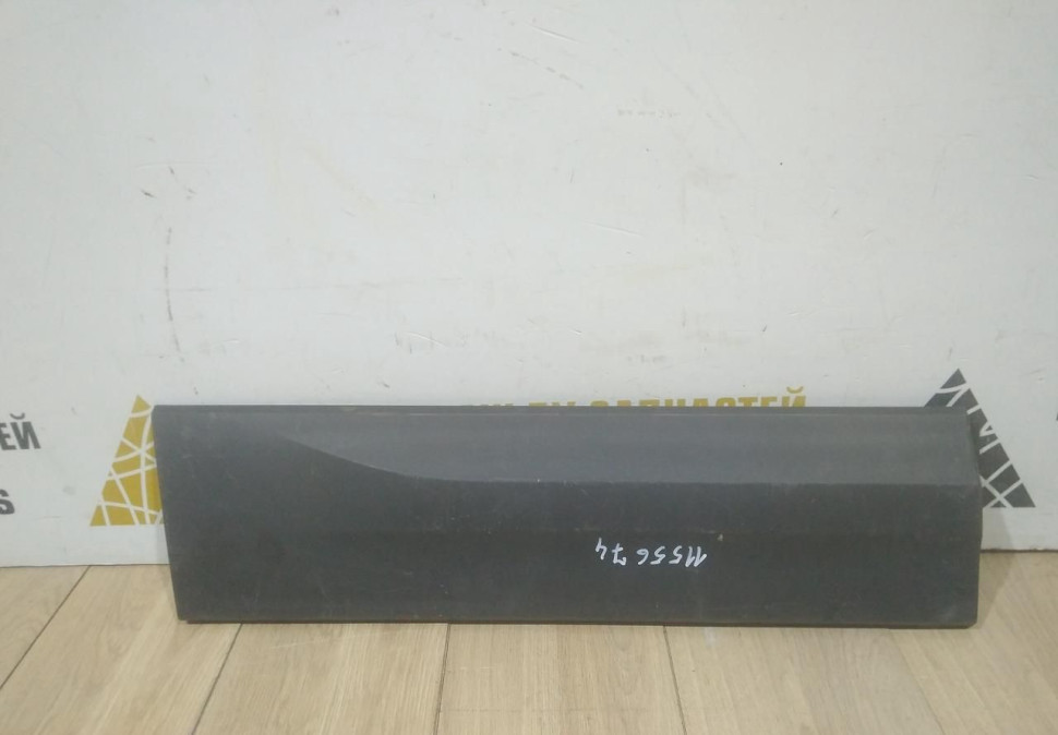 Молдинг двери задний правый бу Skoda Karoq OEM 57A854950