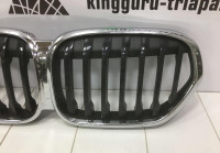 Решетка радиатора BMW X1 F48 OEM 51138493451