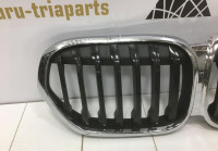 Решетка радиатора BMW X1 F48 OEM 51138493451