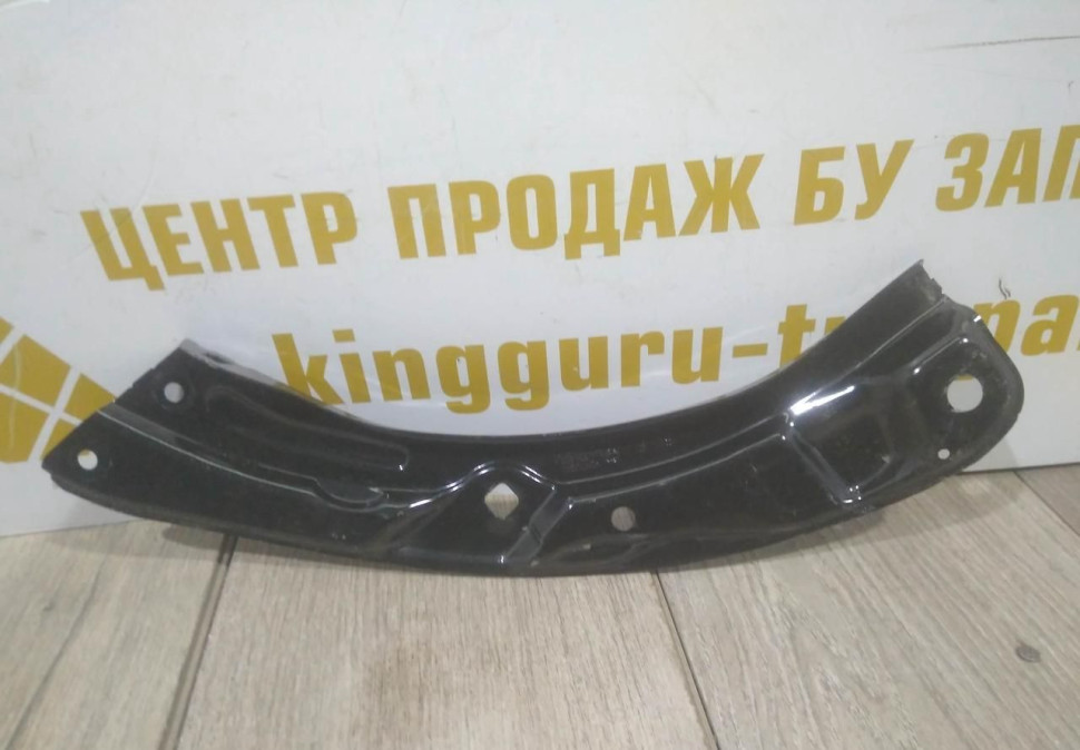 Кронштейн передней панели правый бу Skoda Rapid OEM 5JA805932A