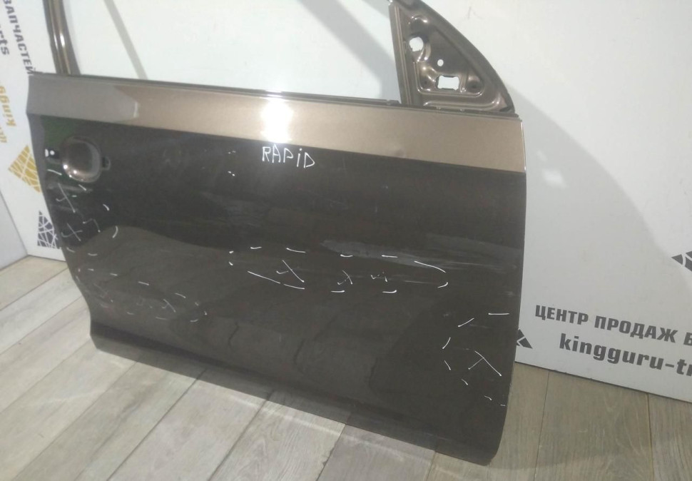 Дверь передняя правая бу Skoda Rapid OEM 6RF831056D, 5JA831052B