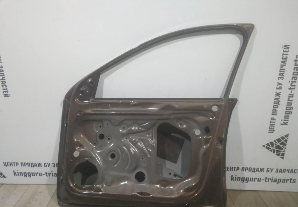 Дверь передняя правая бу Skoda Rapid OEM 6RF831056D, 5JA831052B