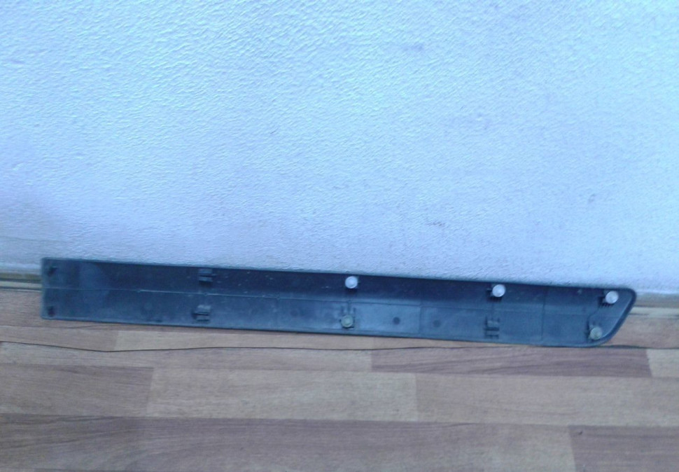 Накладка двери передняя правая Lada Largus oem 2194821245 (скл-3) Накладка двери передняя правая Lada Largus oem 2194821245 (скл-3)