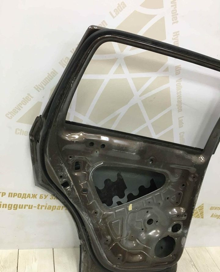 Дверь задняя левая Volkswagen Tiguan 2 oem 5NA833603a (вмятины) (скл-3) Дверь задняя левая Volkswagen Tiguan 2 oem 5NA833603a (вмятины) (скл-3)