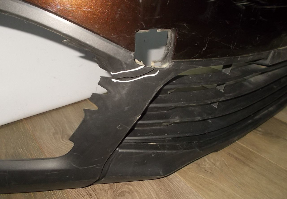 Бампер передний бу Renault Kaptur OEM 620222180R Бампер передний бу Renault Kaptur OEM 620222180R