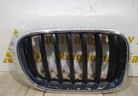 Решетка радиатора правая бу BMW X3 F25 рестайлинг OEM 51117338572